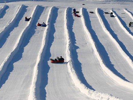 Snow tubing